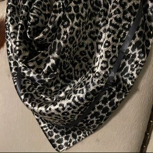 🩶🤍🖤Rowdy Crowd Western Wild Rag Cowgirl Rode Cheetah Snow Leopard Grey Black🖤🤍🩶